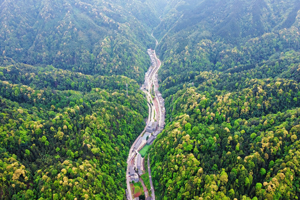 泸州黄荆老林风景区有哪些主要景点