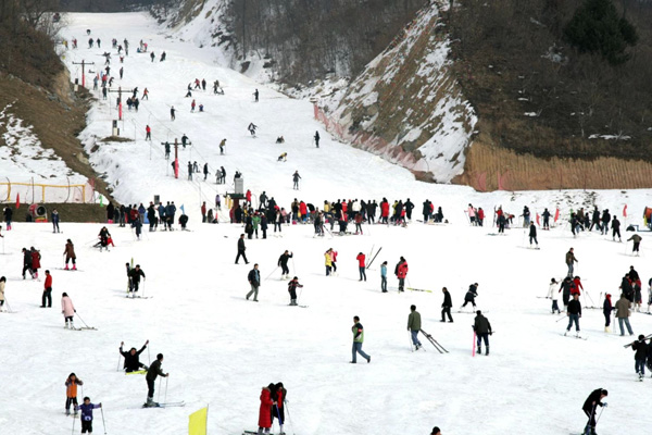 2024南阳老界岭滑雪场门票多少钱